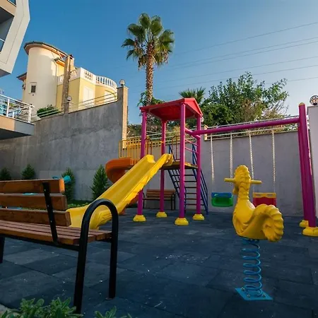 0036 Exodus In A Complex With Pool, Gym And , Mahmutlar * アランヤ